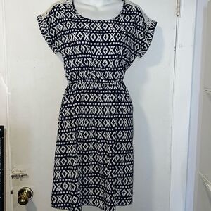 PAPERMOON STITCH FIX Navy Blue and White Geo Print Dress-S